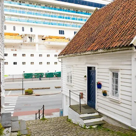 Historical In The Heart Of The Old Town Apartment Stavanger