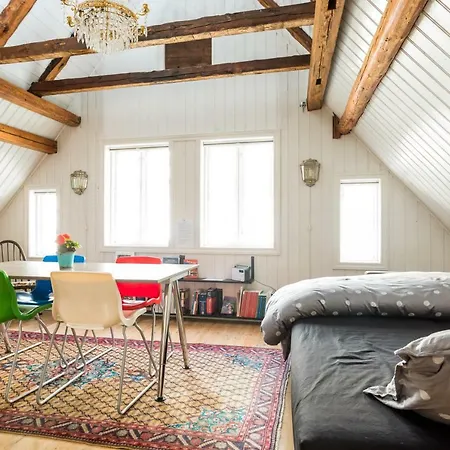 Historical In The Heart Of The Old Town Apartment