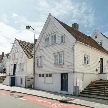 Historical In The Heart Of The Old Town Apartment