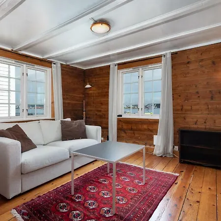 Historical In The Heart Of The Old Town Apartment Stavanger