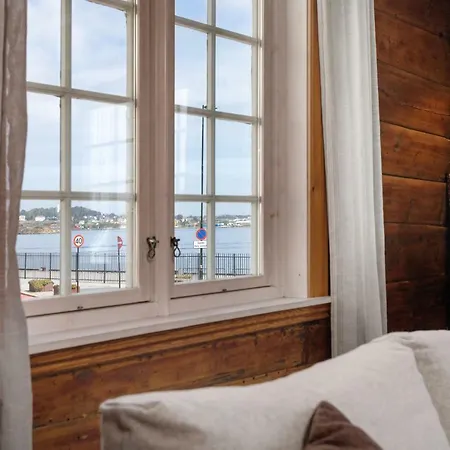 Historical In The Heart Of The Old Town Stavanger