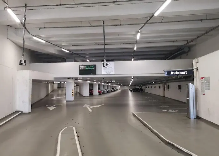 Historical In The Heart Of The Old Town 公寓 *